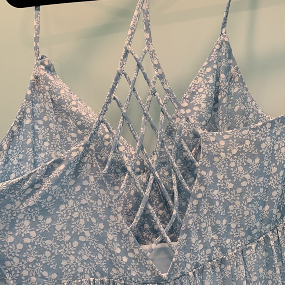 Near in Sleeveless fit flare dress tiered ruffle skirt and lattice back. - Picture 5 of 8